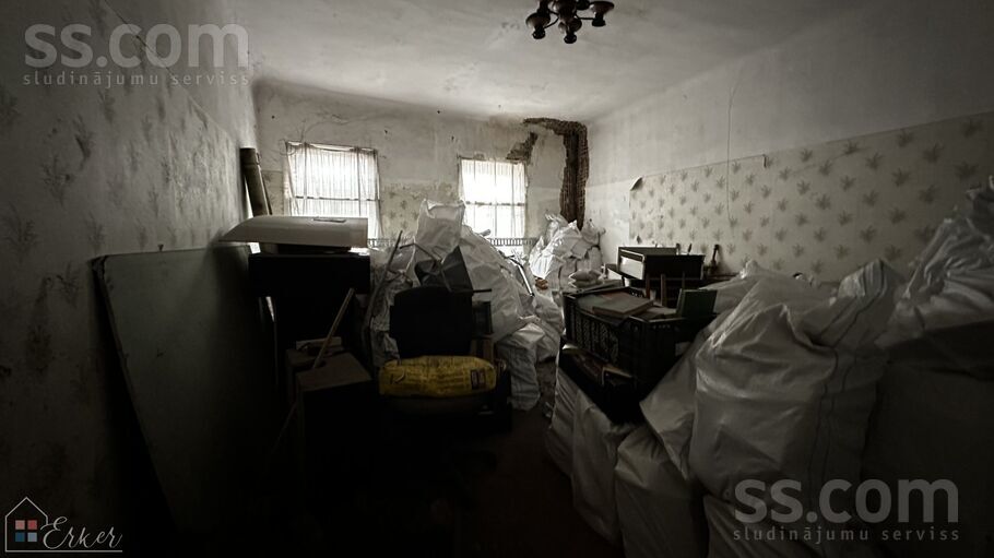 Čaka 107, Rīga — maja