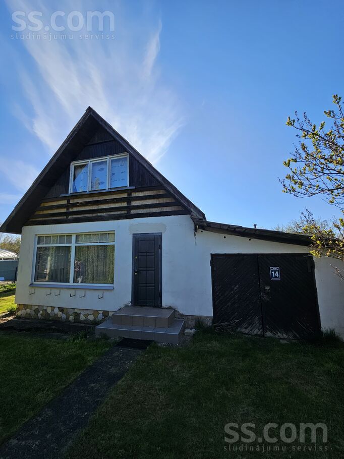4. Ziemeļu iela 14, Limbaži un raj. — maja