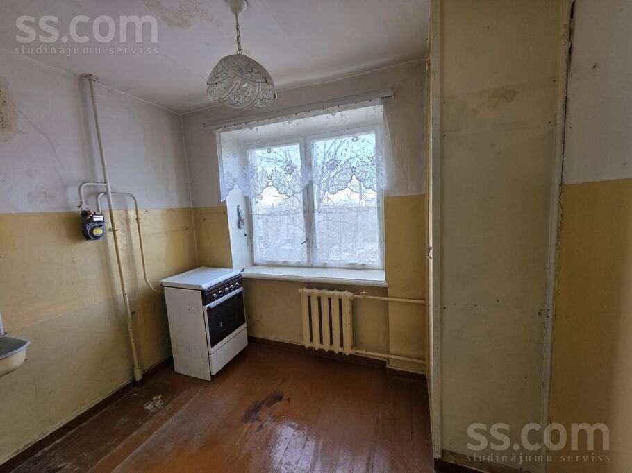 18.novembra iela 12, Rēzekne un raj., Rēzekne — dzivoklis