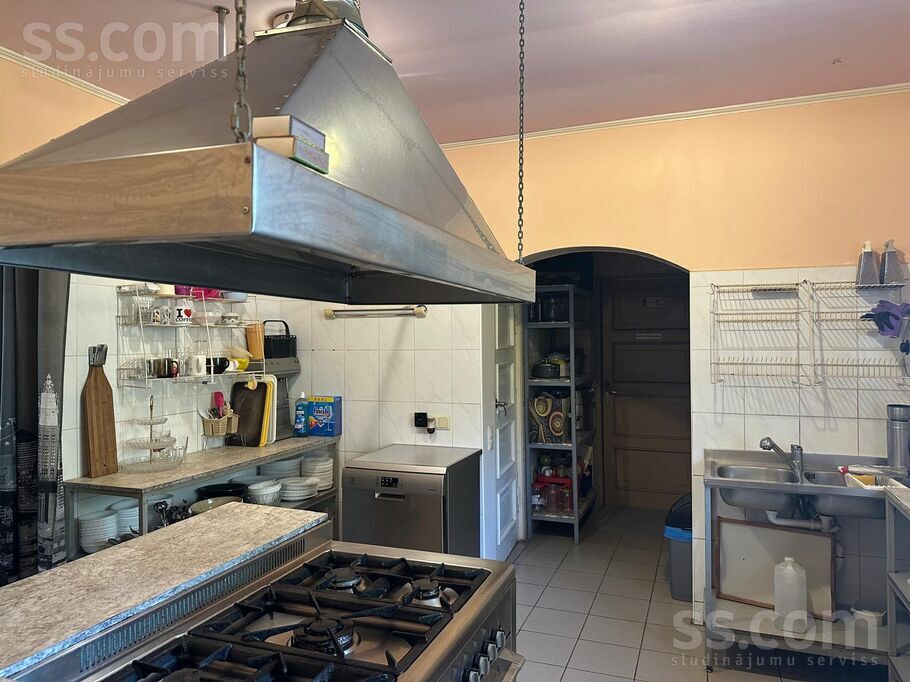 Krasta, Ogre un raj., Ogre — maja