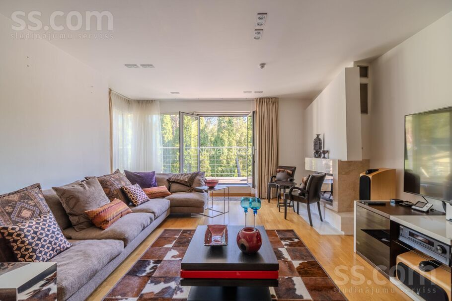 Dzintaru prospekts 39, Jūrmala — dzivoklis