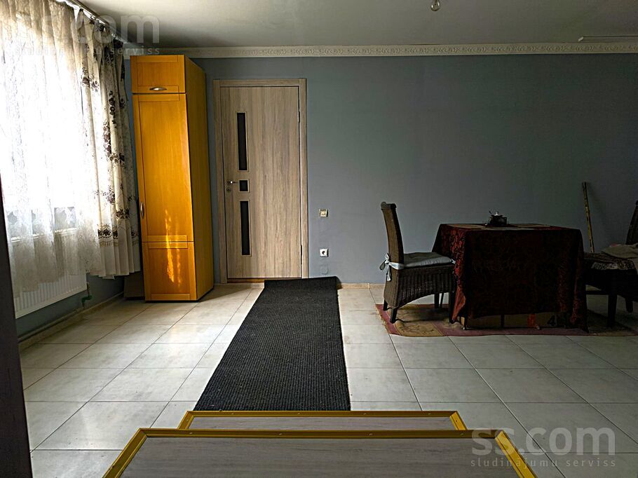 Nelku, Ogre un raj., Ogre — maja