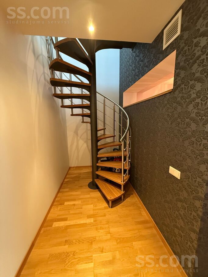 Melluzu prospects 77, Jūrmala — dzivoklis