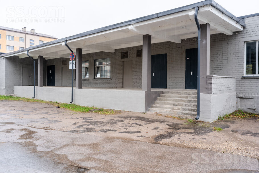 Strazdu iela 16a, Liepāja un raj., Liepāja — telpa