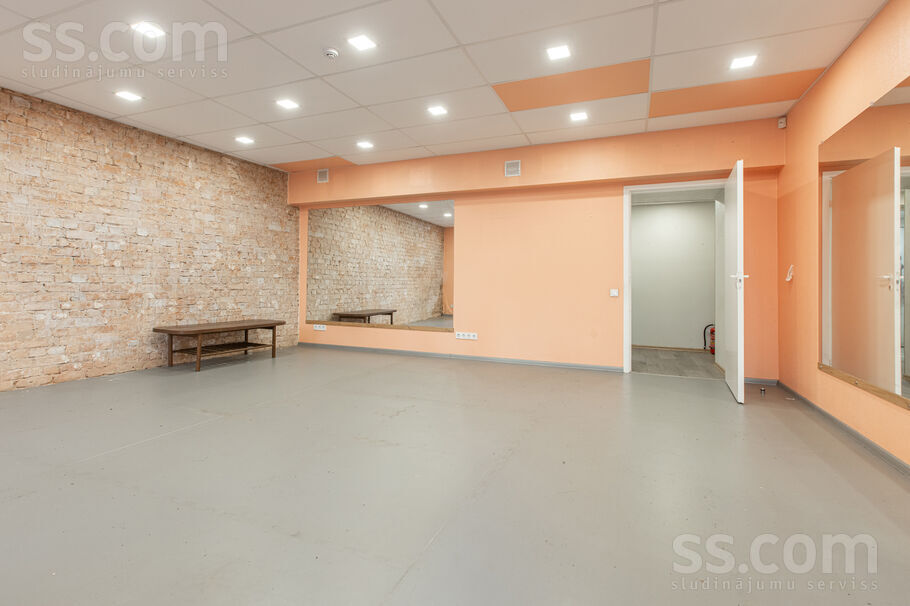 Stabu 60, Rīga — birojs