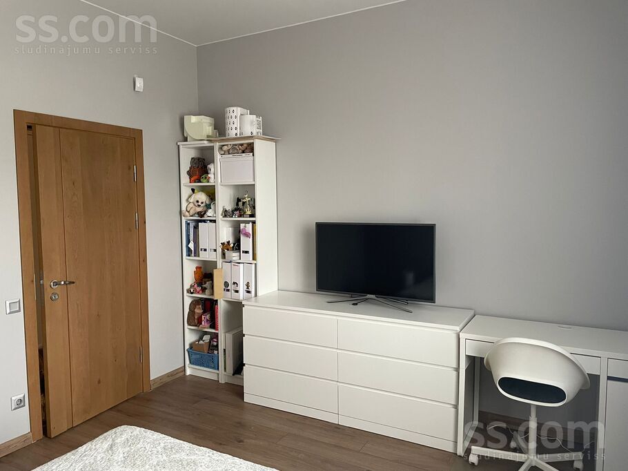 Mango iela 1 1, Mežāres, Rīgas rajons, Babītes pag. — maja