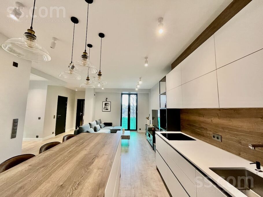 Birznieka-Upīša 13, Rīga — dzivoklis