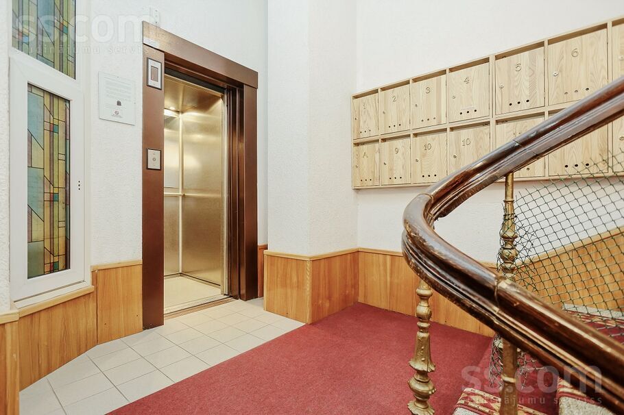 Raiņa bulv. 3, Rīga — dzivoklis