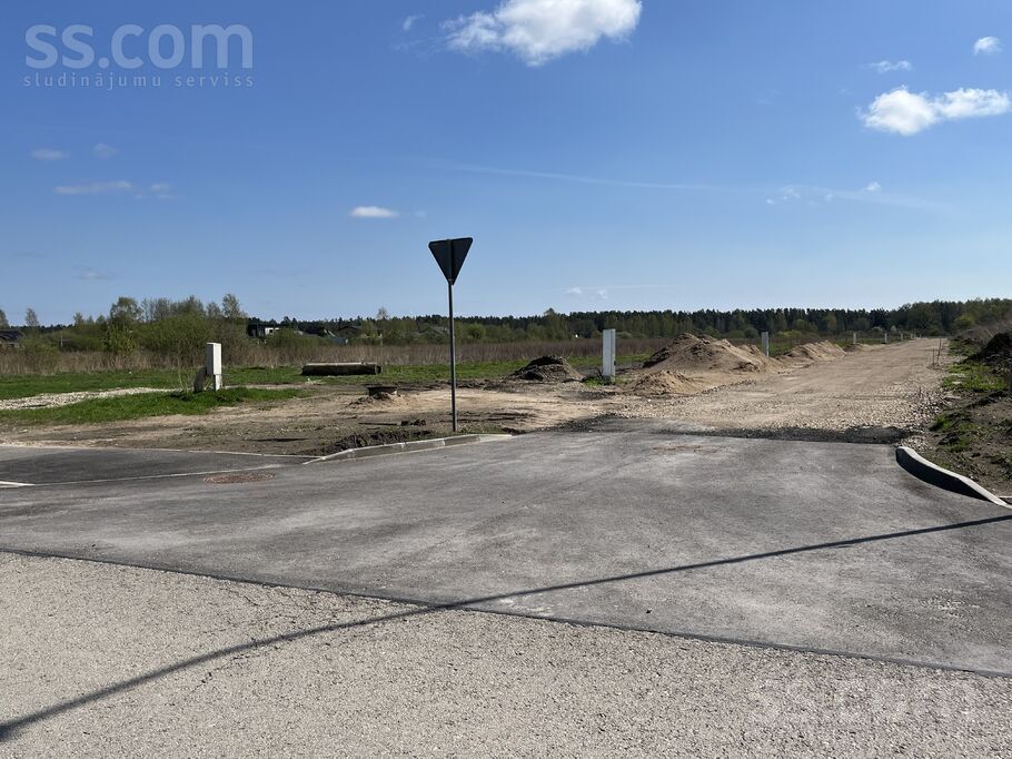 Rožu - Zvaigznāju, Mārupe, Rīgas rajons, Mārupes pag. — zeme