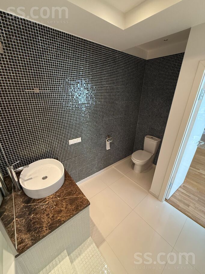 Melluzu prospects 77, Jūrmala — dzivoklis