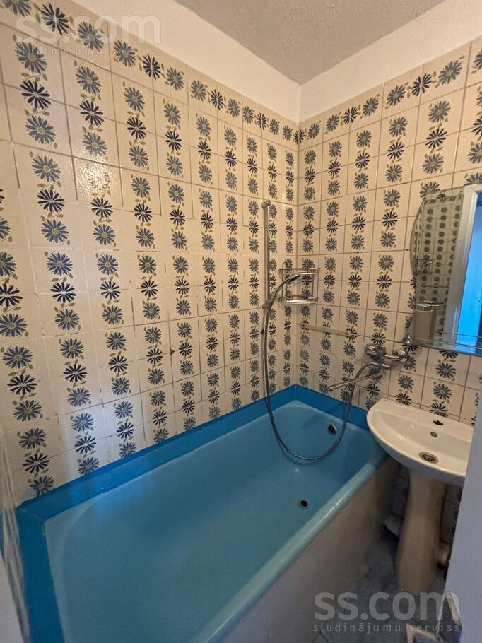 Mālkalnes prospekts 11, Ogre un raj., Ogre — dzivoklis