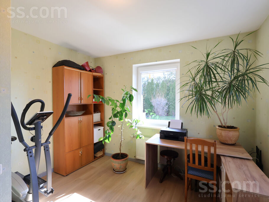 Zirņu iela 51, Liepāja un raj., Liepāja — maja