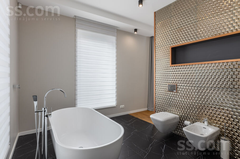 Lielā iela 52, Mārupe, Rīgas rajons, Mārupes pag. — maja