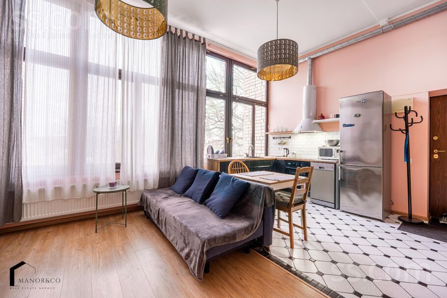 Dubultu prospekts 10, Jūrmala — dzivoklis