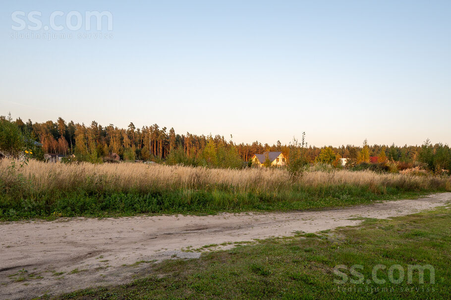 Anniņas 9, Mežezeri, Rīgas rajons, Salaspils l. t. — maja