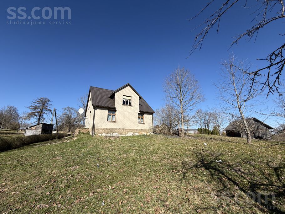 Lienes iela, Madona un raj., Madona — maja