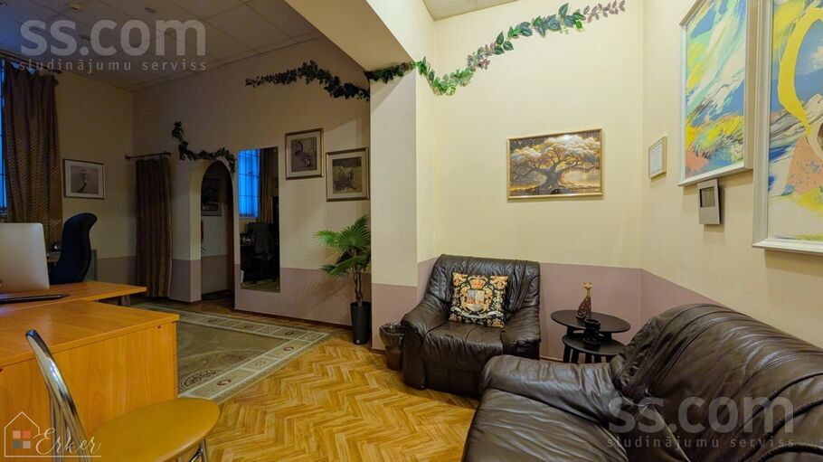 Palmu 20, Rīga — birojs