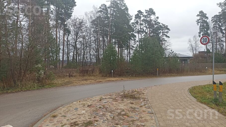 Mārtiņrožu 6, Sunīši, Rīgas rajons, Garkalnes nov. — zeme