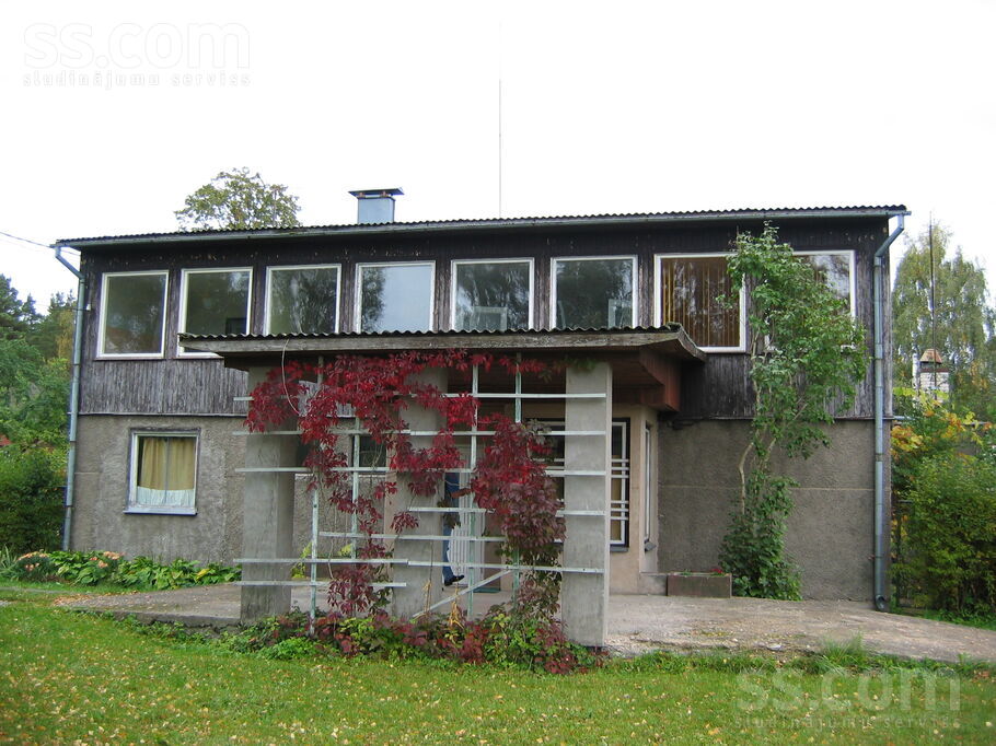 Saules iela 4, Roja, Talsi un raj., Rojas pag. — maja