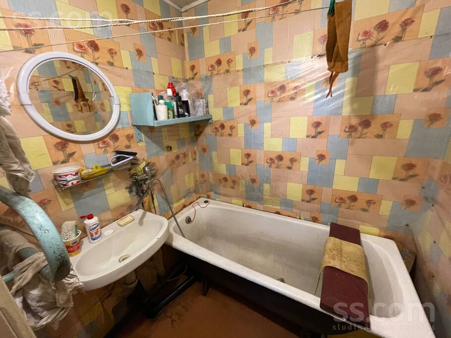 Bumbieru iela 6, Lauderi, Ludza un raj., Lauderu pag. — maja