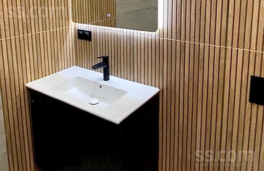 Dzintaru iela 4, Berģi, Rīgas rajons, Garkalnes nov. — maja