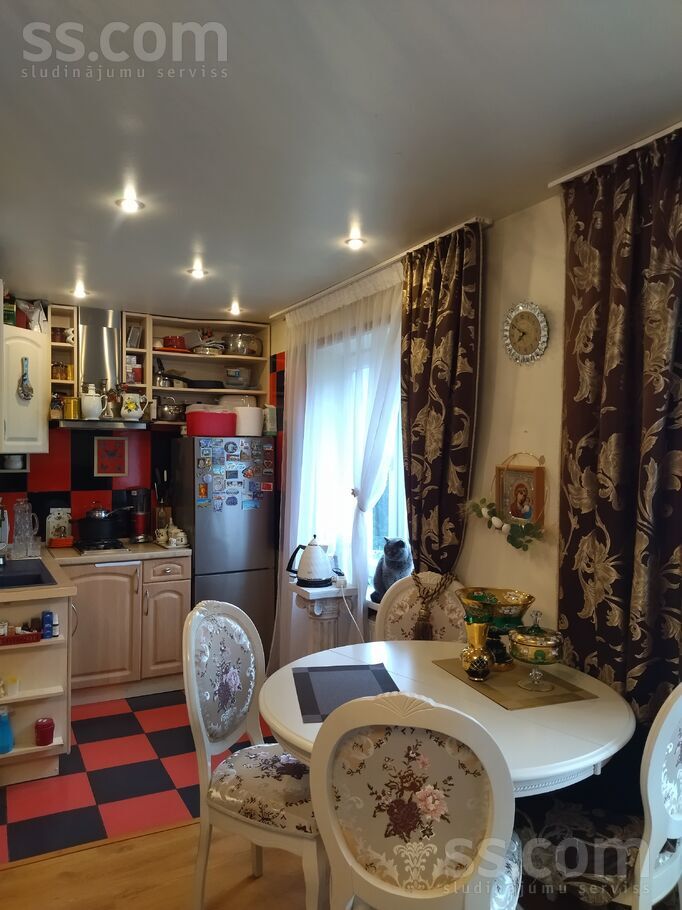Viesītes 45, Jēkabpils un raj., Jēkabpils — dzivoklis