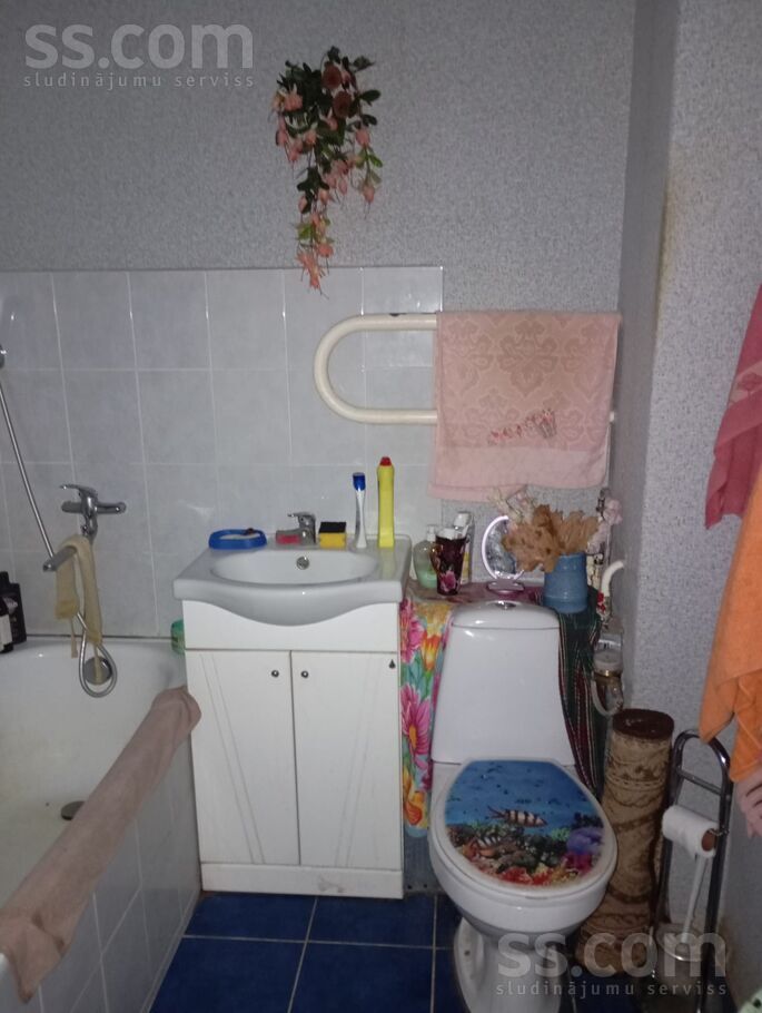 Zelmeņi 32, Pilsrundāle, Bauska un raj., Rundāles pag. — dzivoklis