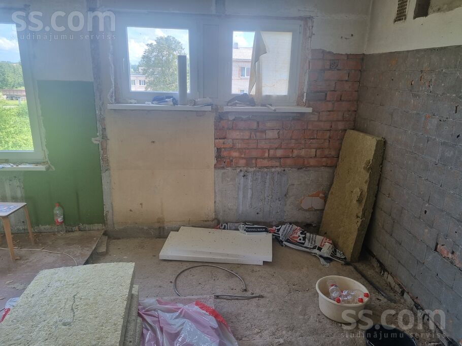 9 18, Saldus un raj., Saldus — dzivoklis