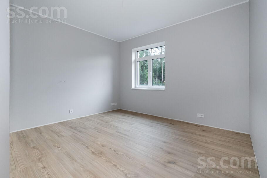 Melleņu iela 14, Ogre un raj., Ogre — maja