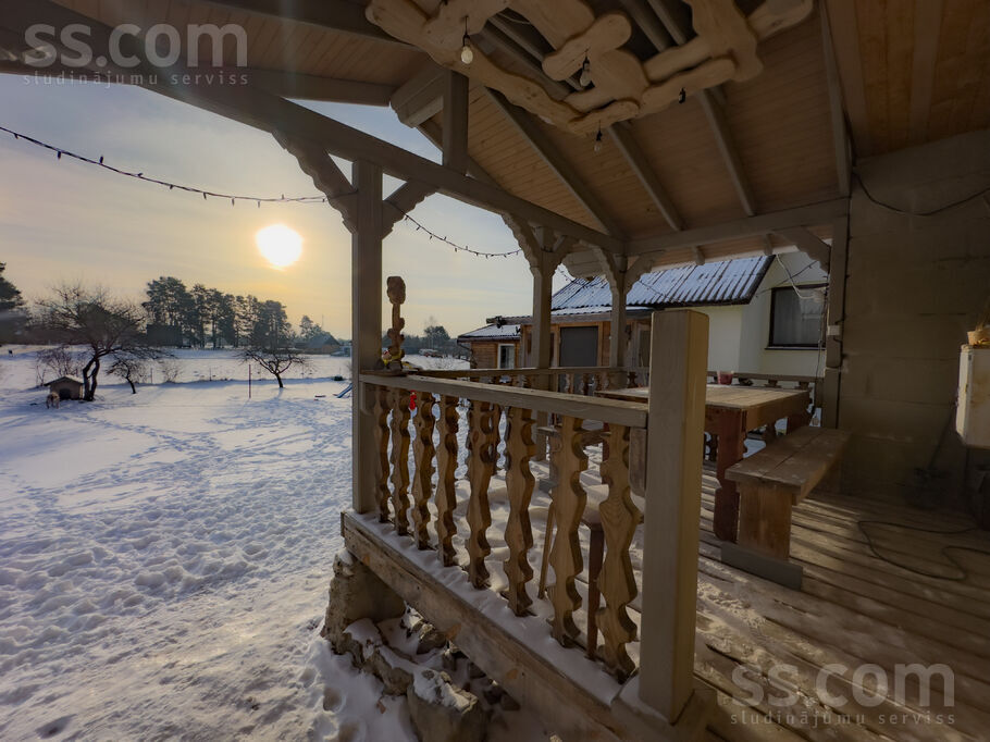 Dzintara iela 11, Engure, Tukums un raj., Engures pag. — maja