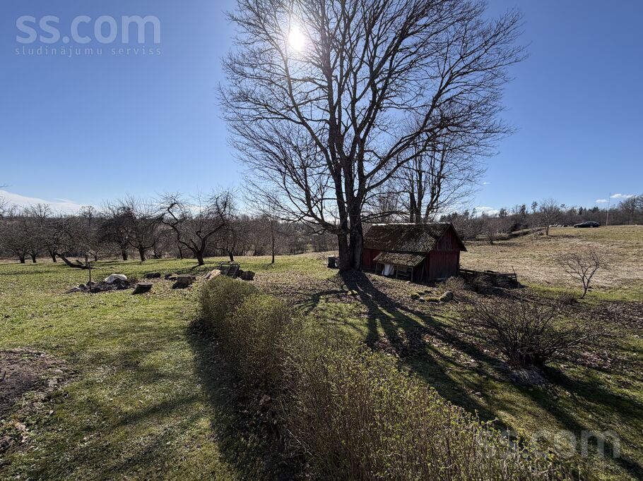 Lienes iela, Madona un raj., Madona — maja