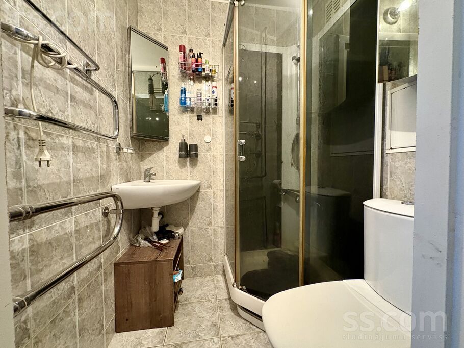 Zirņu 4, Rīga — dzivoklis