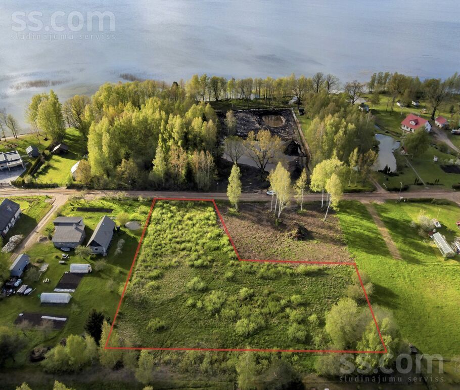 Ezerkalna iela 5, Alūksne un raj., Alūksne — zeme