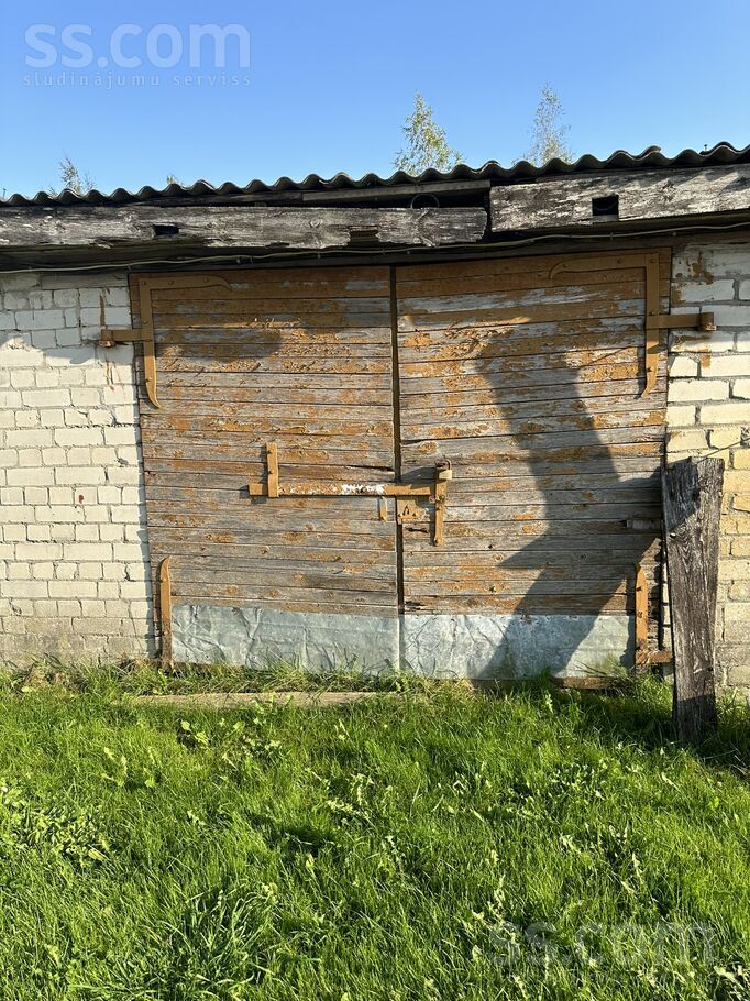 Nav, Pilsrundāle, Bauska un raj., Rundāles pag. — telpa