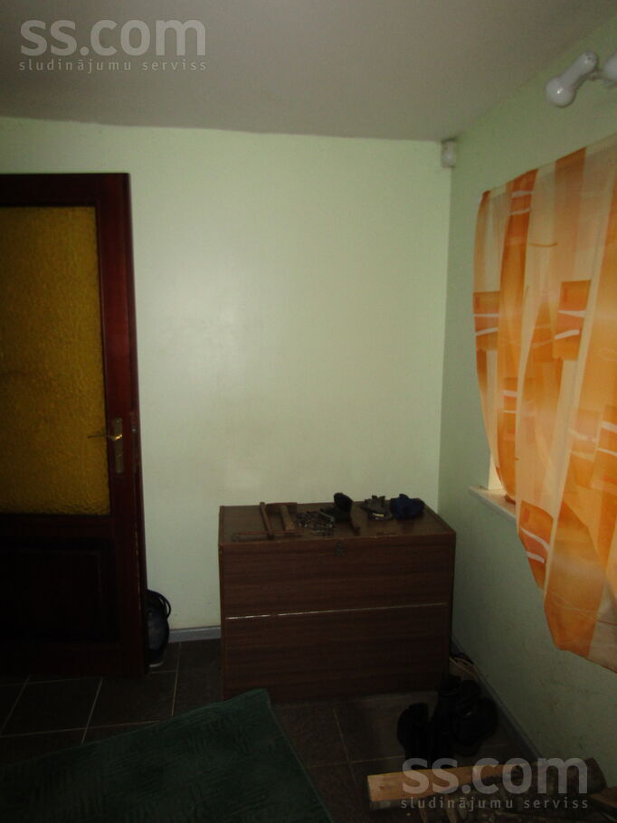 Ziedugravas iela 1, Valka un raj., Strenči — maja