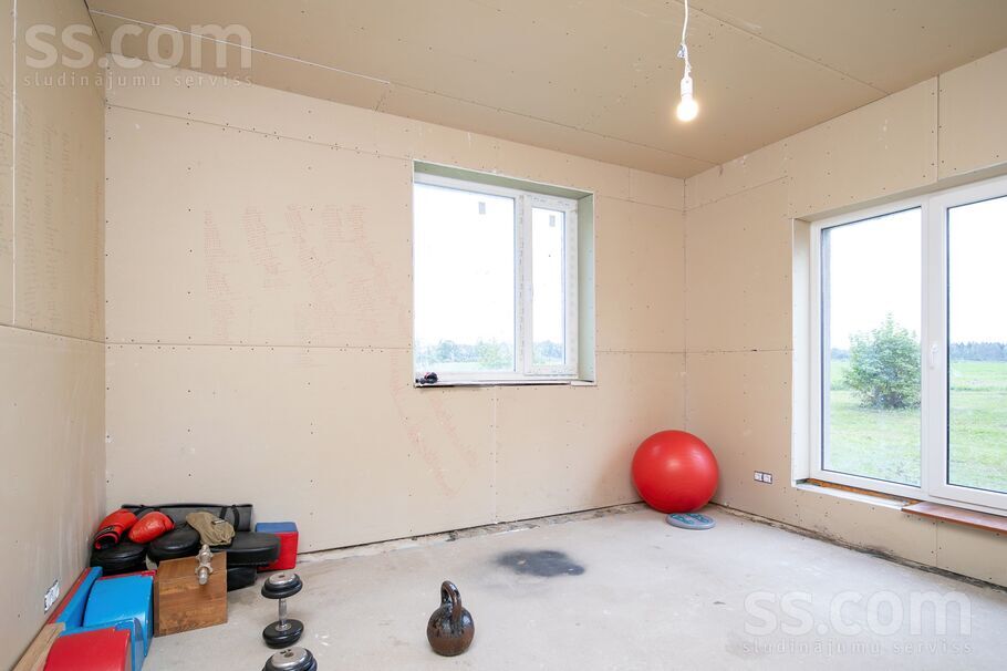 Vecpēteri, Rīgas rajons, Sigulda — maja