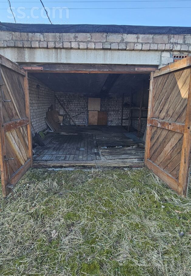 Garāžas, Jumprava, Ogre un raj., Jumpravas pag. — telpa