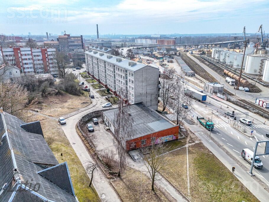 Tvaika 52, Rīga, Sarkandaugava — telpa