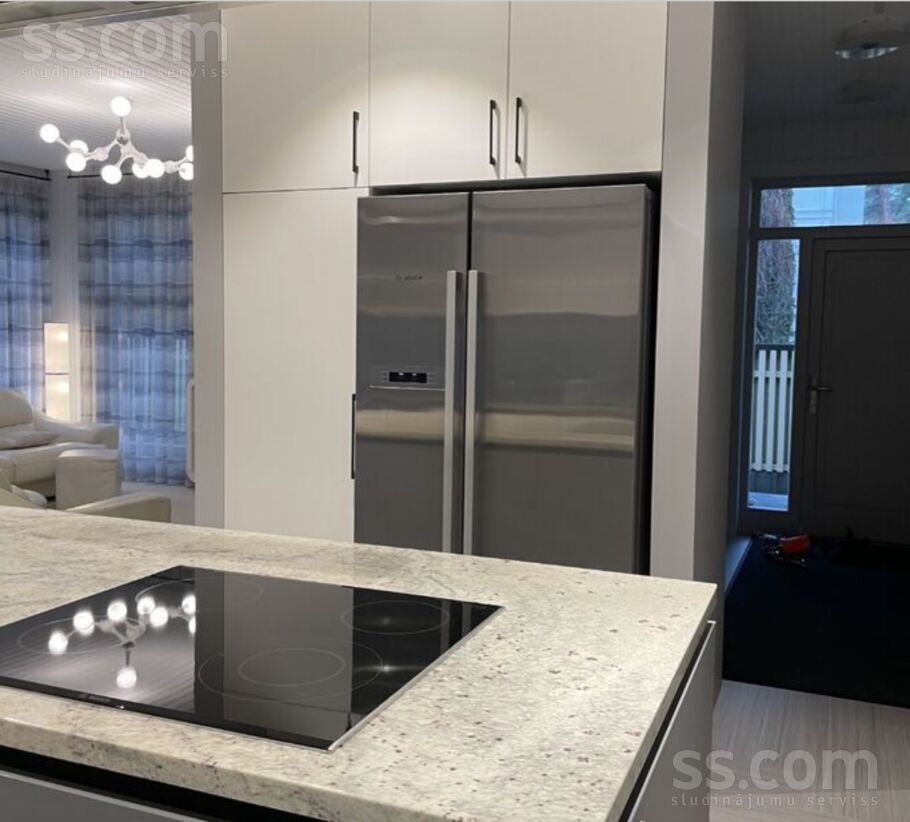 Meža prospekts 79, Jūrmala — maja