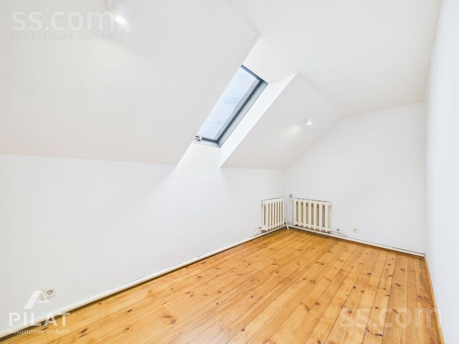 Ābeļu iela 3, Liepāja un raj., Liepāja — maja