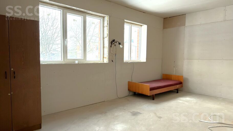 Lidlauka 8, Limbaži un raj., Aloja — maja